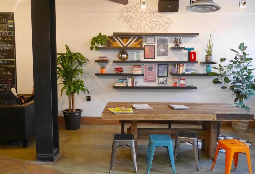 בית מלון כפרי Hi-toronto Hostel