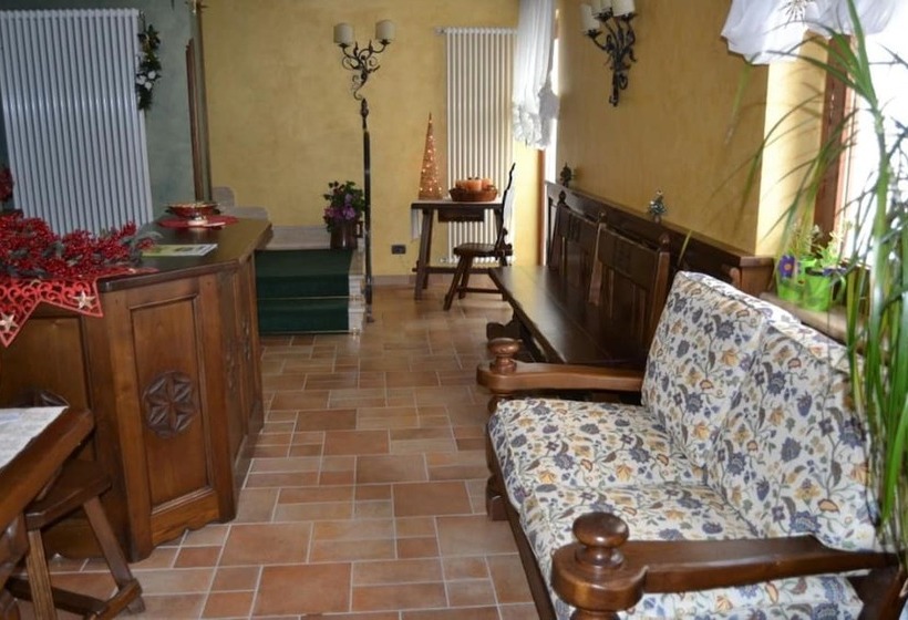 호텔 La Piazzetta Rooms & Breakfast