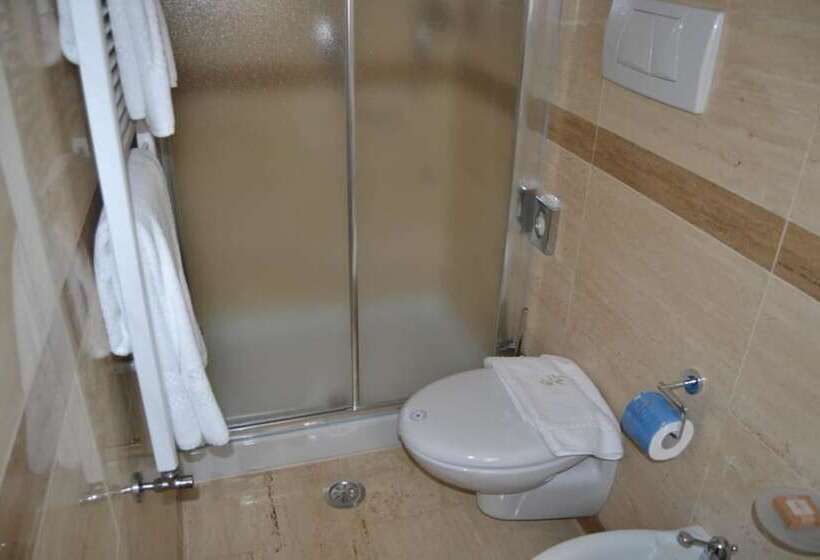 호텔 La Piazzetta Rooms & Breakfast