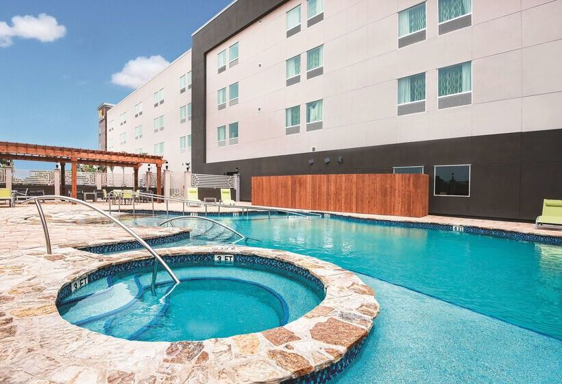 هتل La Quinta By Wyndham Mcallen Convention Center