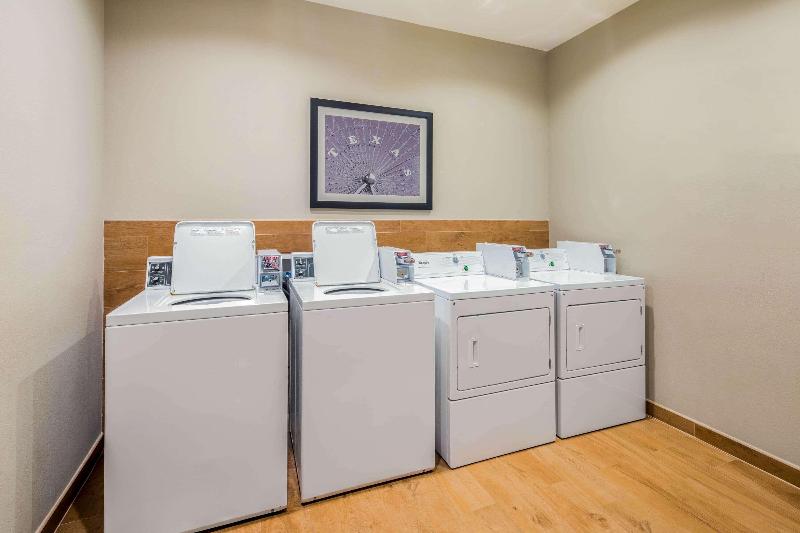 هتل La Quinta By Wyndham Mcallen Convention Center