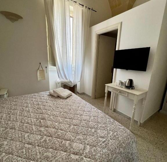 Отель Masseria Mazzetta Salento Corte Del Falconiere B&b