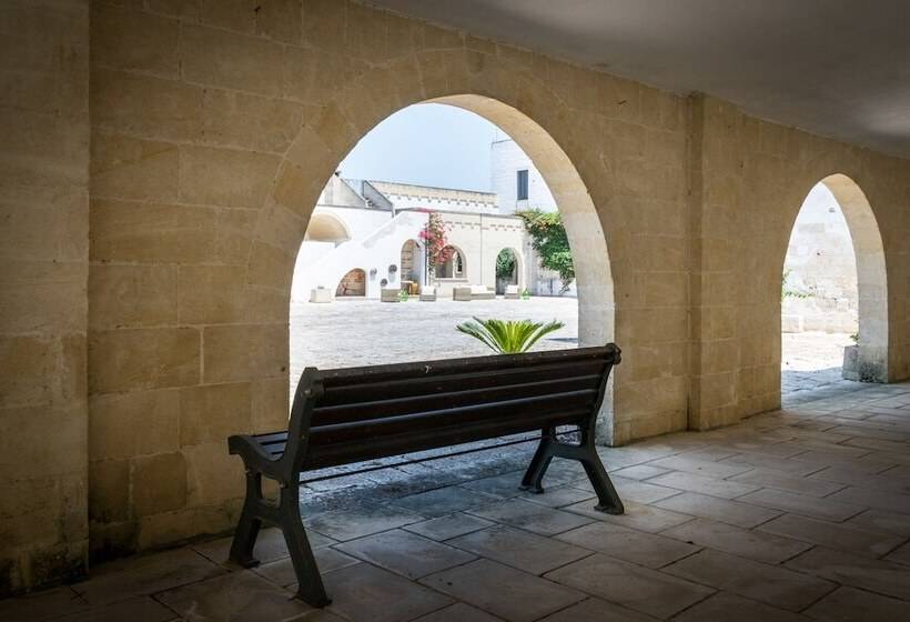 Отель Masseria Mazzetta Salento Corte Del Falconiere B&b