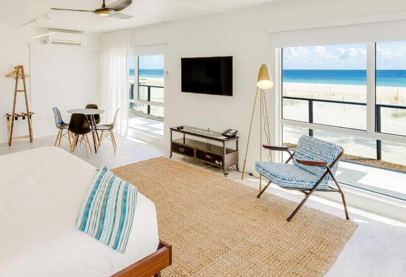 酒店 Plunge Beach Resort