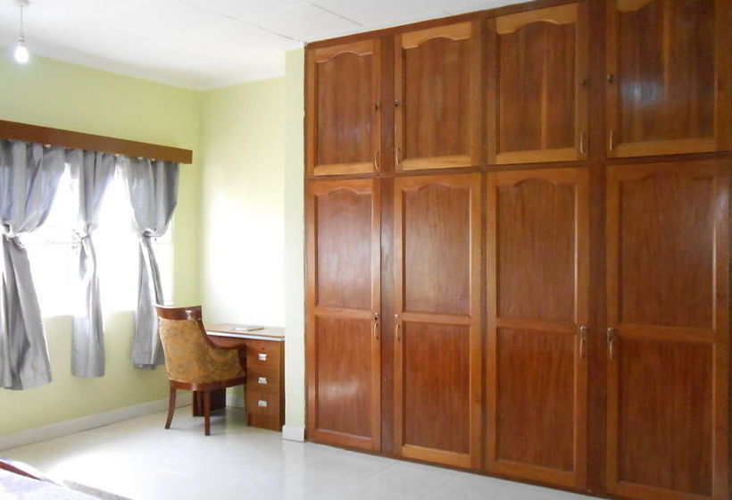 بنسيون Malbert Inn