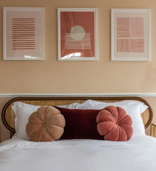 בית מלון כפרי The George