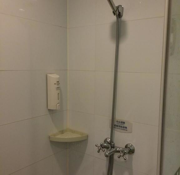 호텔 Hanting Express Chongqing Yangjiaping Metro Station