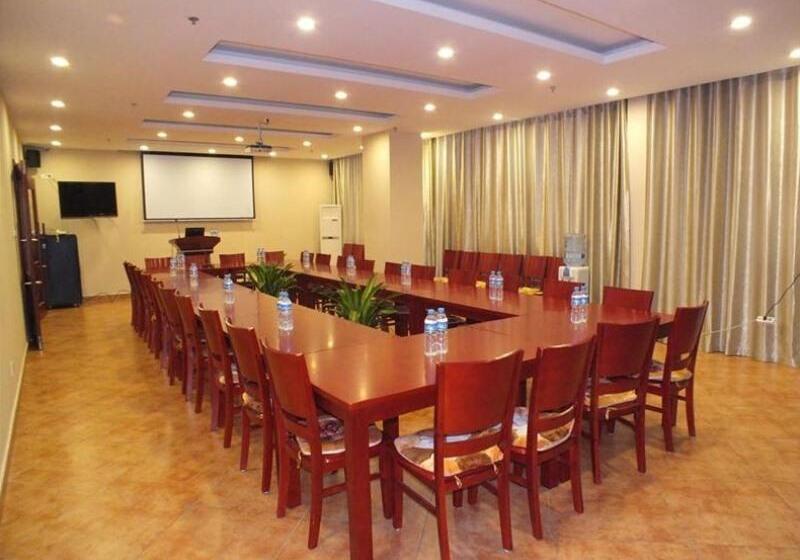 ホテル Greentree Inn Shandong Weihai Wendeng Baida Square Business