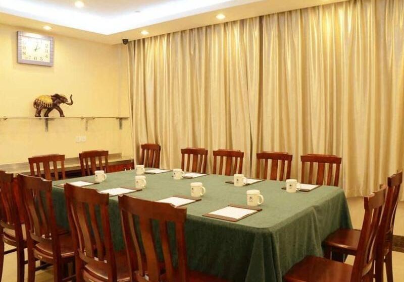 ホテル Greentree Inn Shandong Weihai Wendeng Baida Square Business