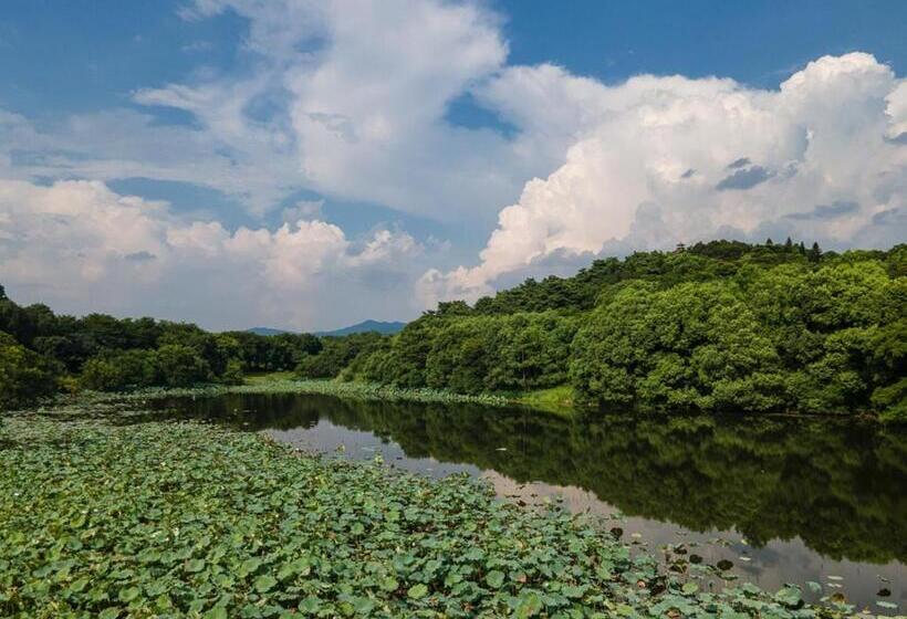 בית מלון כפרי Carp Islet Resort Fuzhou