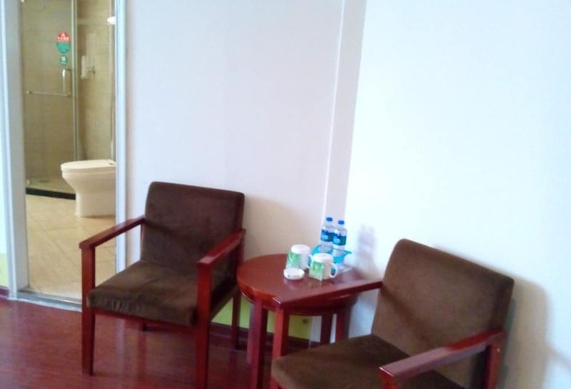 Отель Greentree Inn Anhui Suzhou Railway Station Express