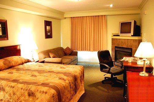 Отель Nova Inn Peace River