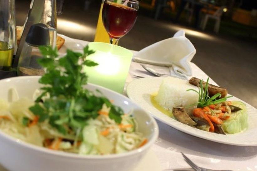 هتل Alotau International