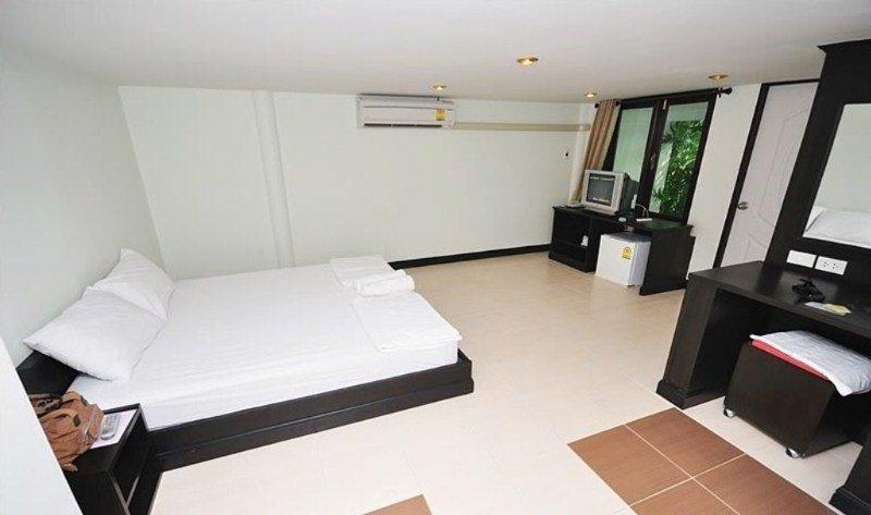 בית מלון כפרי Baan Nakara Resort