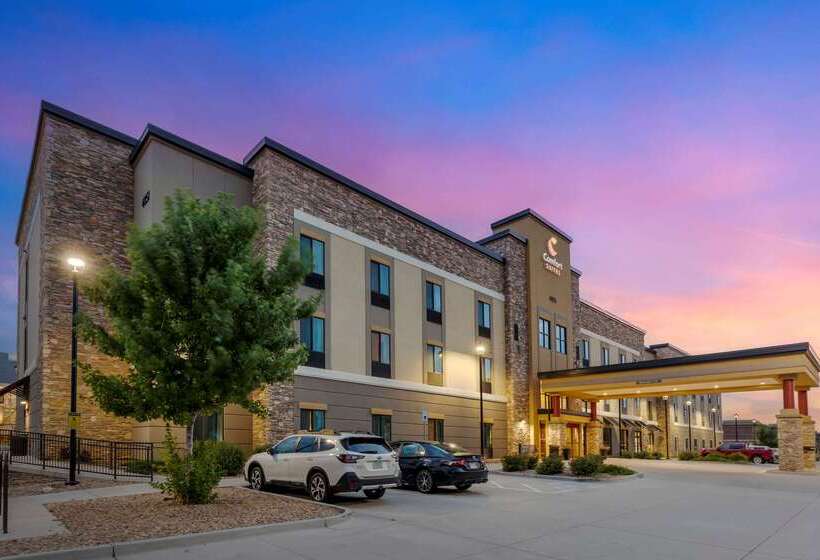 هتل Comfort Suites Loveland