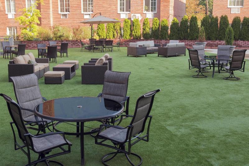 هتل Courtyard By Marriott New York Queens/fresh Meadows