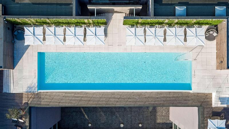 هتل Hilton Lake Como