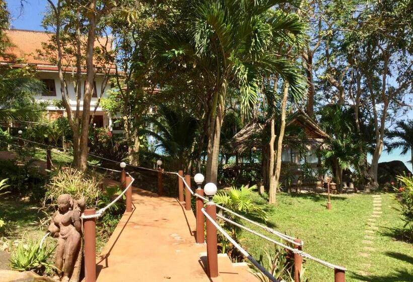 هتل Khanom Hill Resort