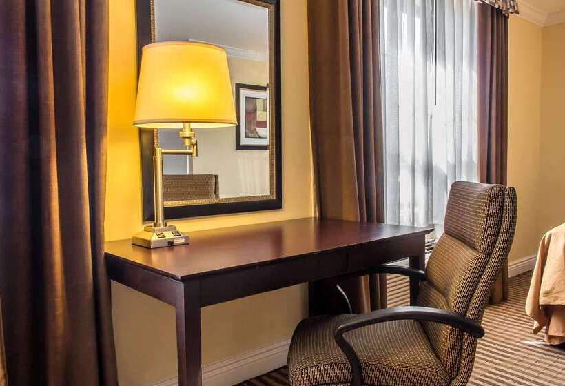 ホテル Quality Inn Near Mountain Creek