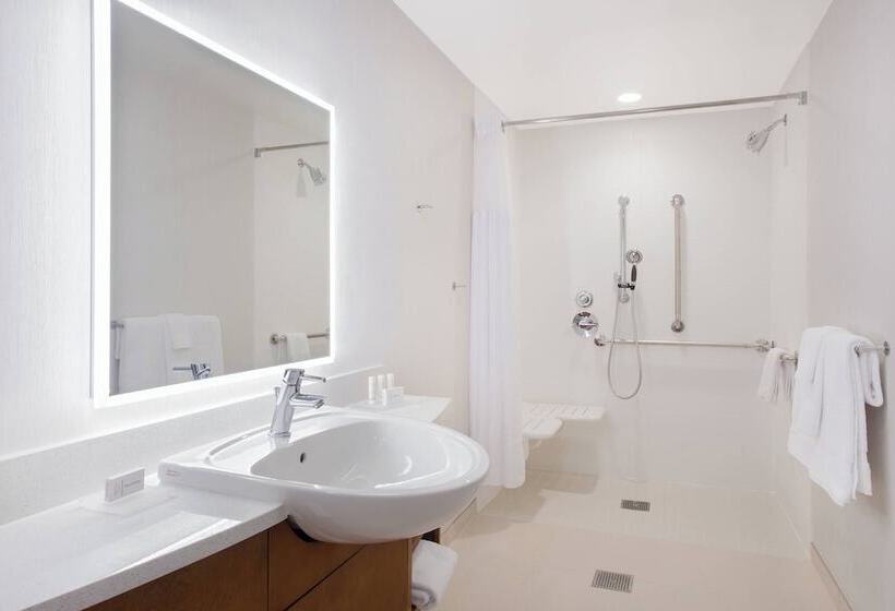 هتل Springhill Suites By Marriott Mount Laurel