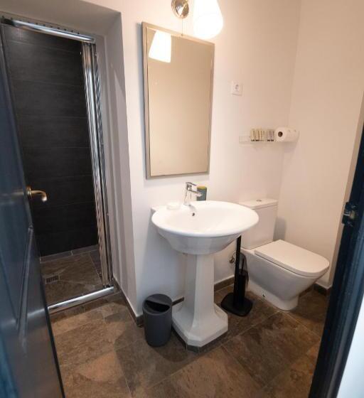 پانسیون Angelats Hotel   A Signature Boutique