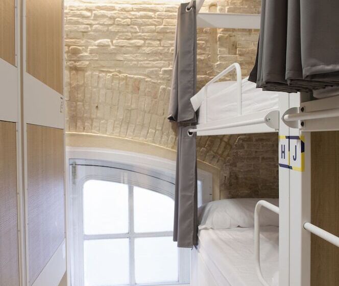 Up Hostel Valencia