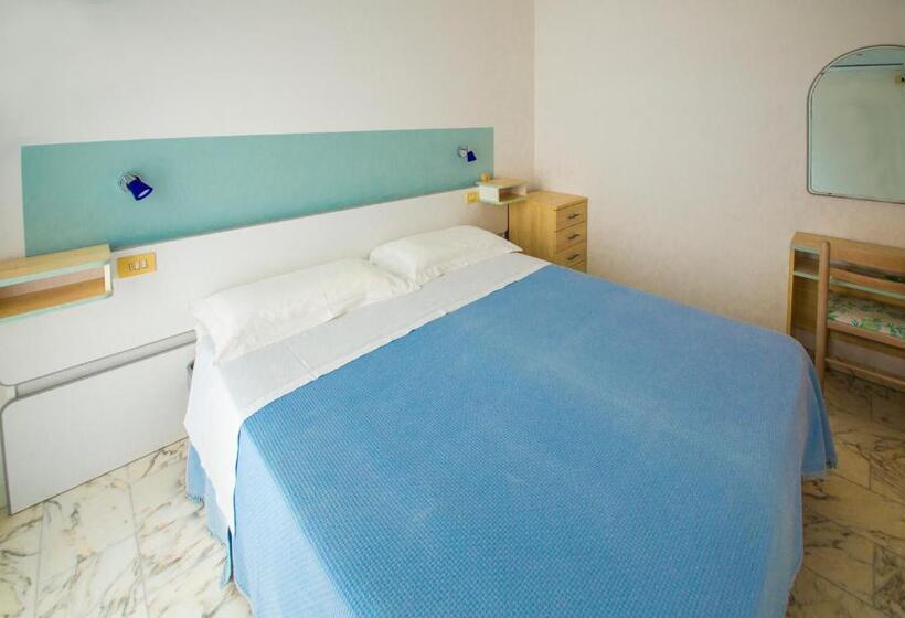 فندق Albergo Il Veliero
