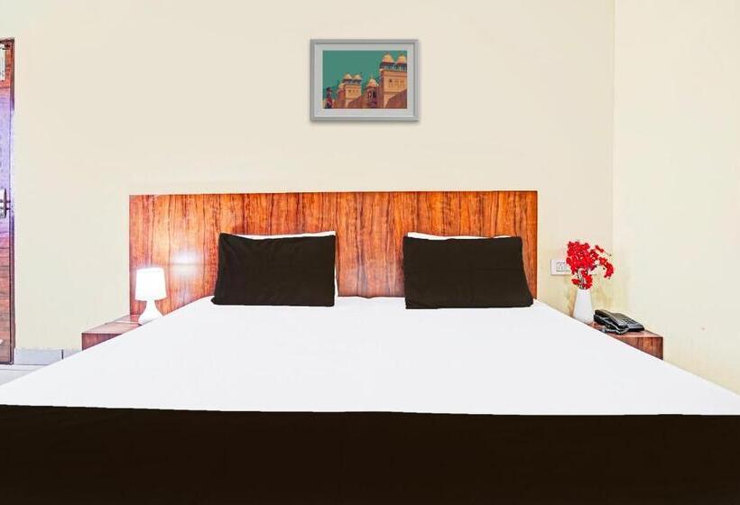 فندق O Royal Inn