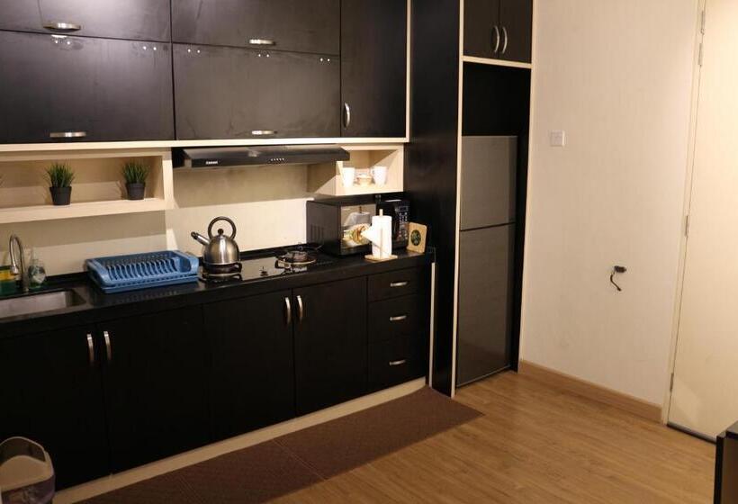 Mlh Premier Suites @ Saville Cheras