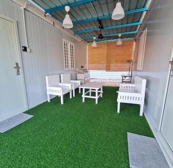 پانسیون Cheqma Tiny Chalet