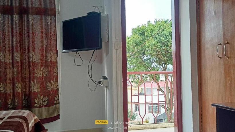 펜션 Shillong Guest House