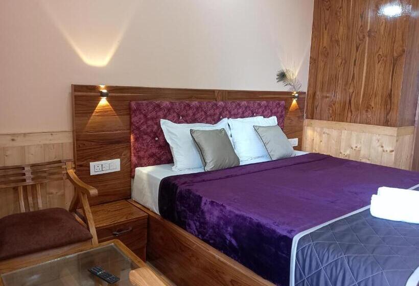 مبيت وإفطار Atithi Homestay & Bhojnalya, Chail