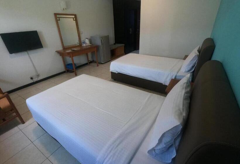 Bukit Beruntung Resort