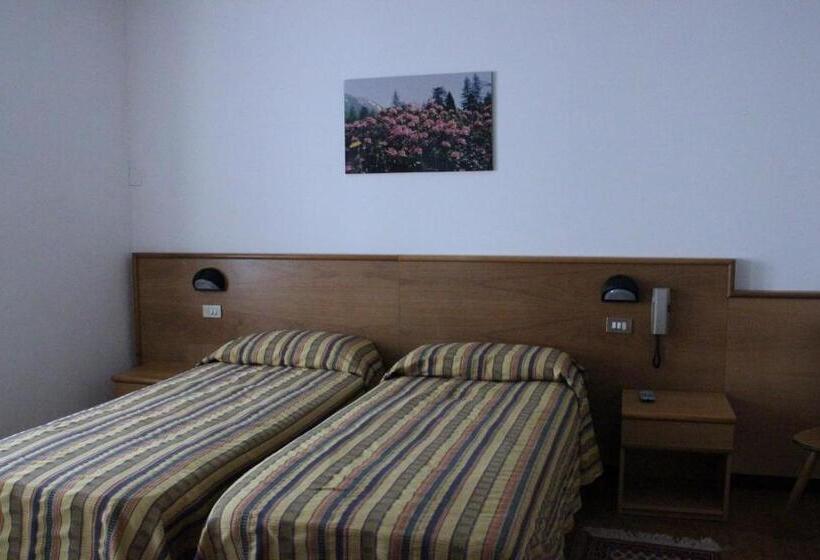 בית מלון כפרי Albergo Speranza Spiazzi Di Monte Baldo
