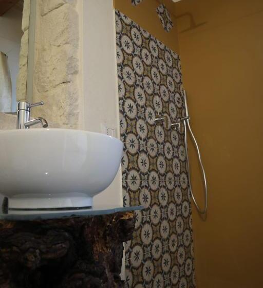 هتل Casale Millinchè