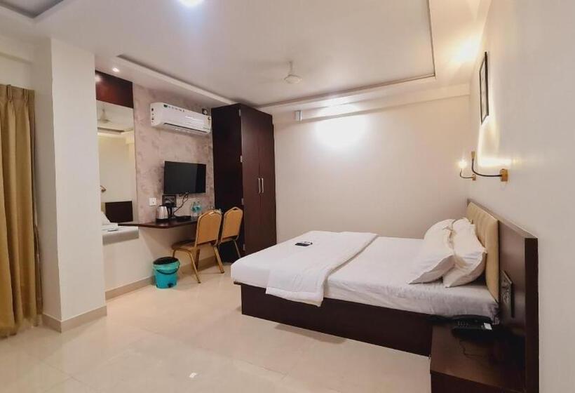 בית מלון כפרי Elegance Inn