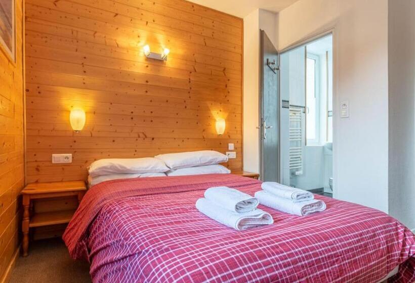 בית מלון כפרי Les Aravis