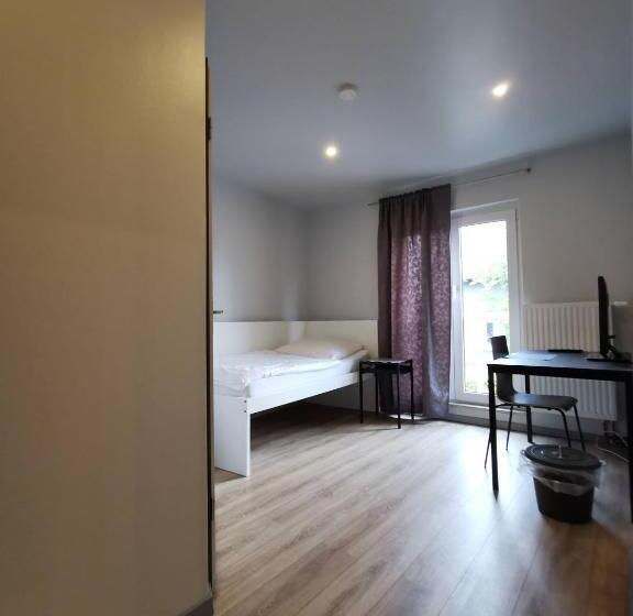 ペンション Engelsburg   Apartments   Ferienwohnungen