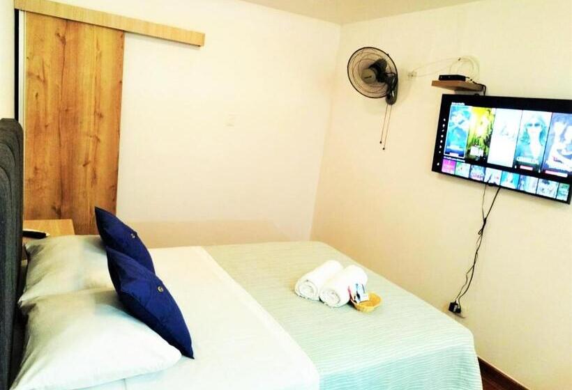 بنسيون Hermosa Habitación C/ Baño Privado   Huacachina