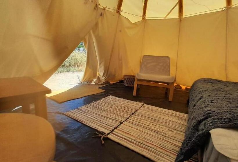 بنسيون Milagro De Algar