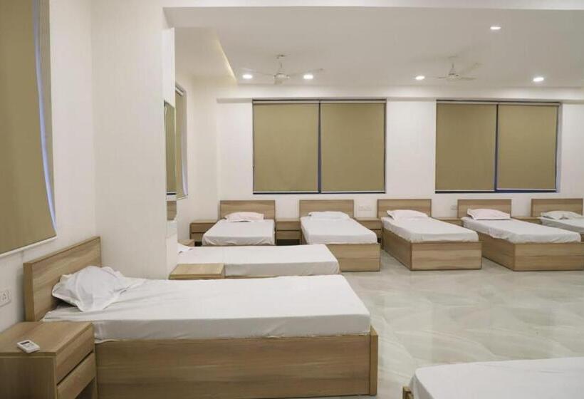 Отель Ramdevgrah Resort