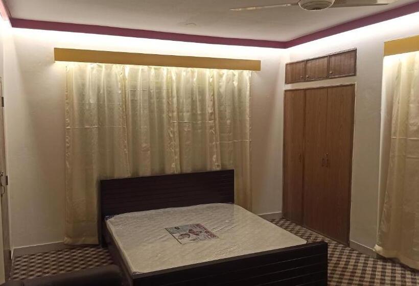 هتل Signature Home