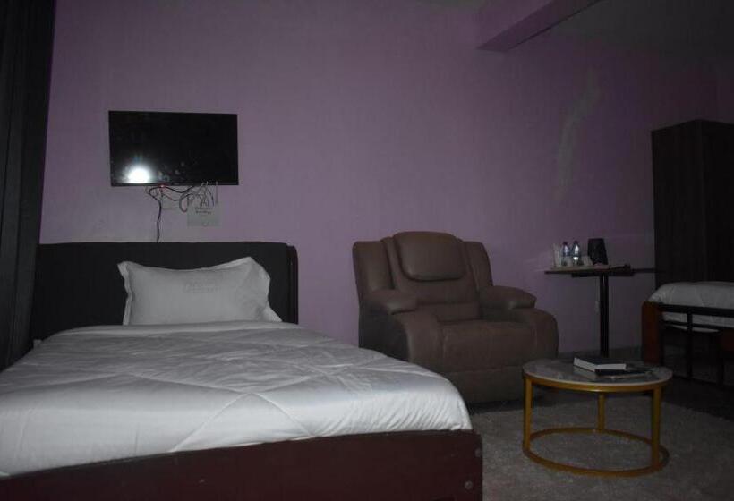 هتل St. Eve Guest House