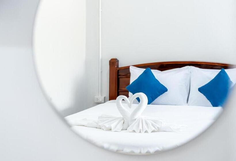 בית מלון כפרי The Palm Krabi Residence And Resort