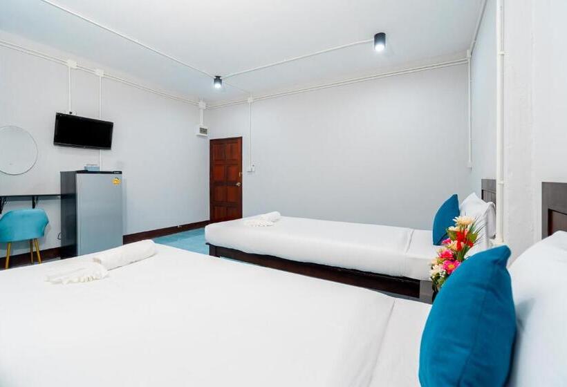 בית מלון כפרי The Palm Krabi Residence And Resort