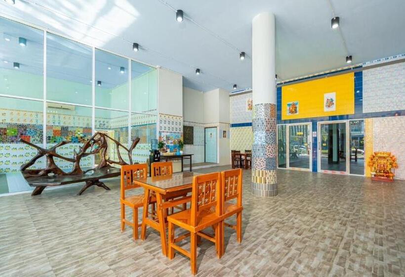 בית מלון כפרי The Palm Krabi Residence And Resort