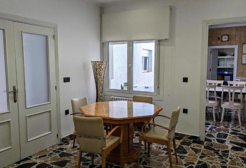 פנסיון Casa Clari
