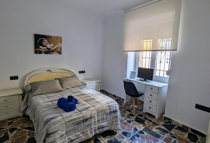 פנסיון Casa Clari