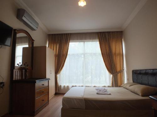 Truth Key Hotel & Suites
