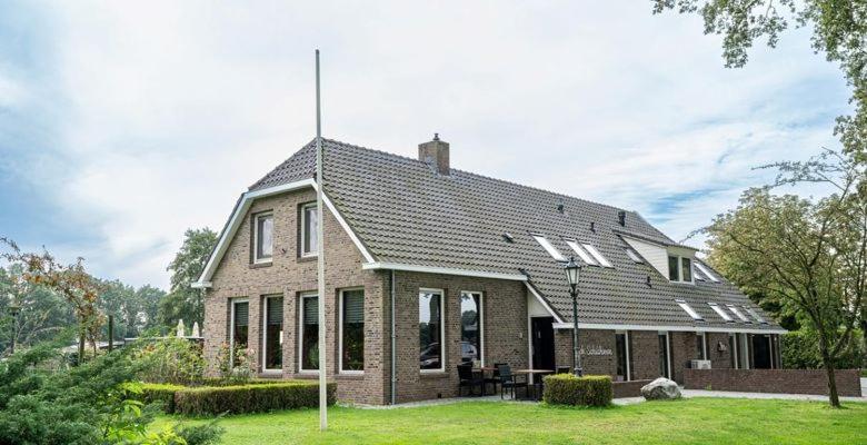 Bed and Breakfast Boetiekhotel Het Huis